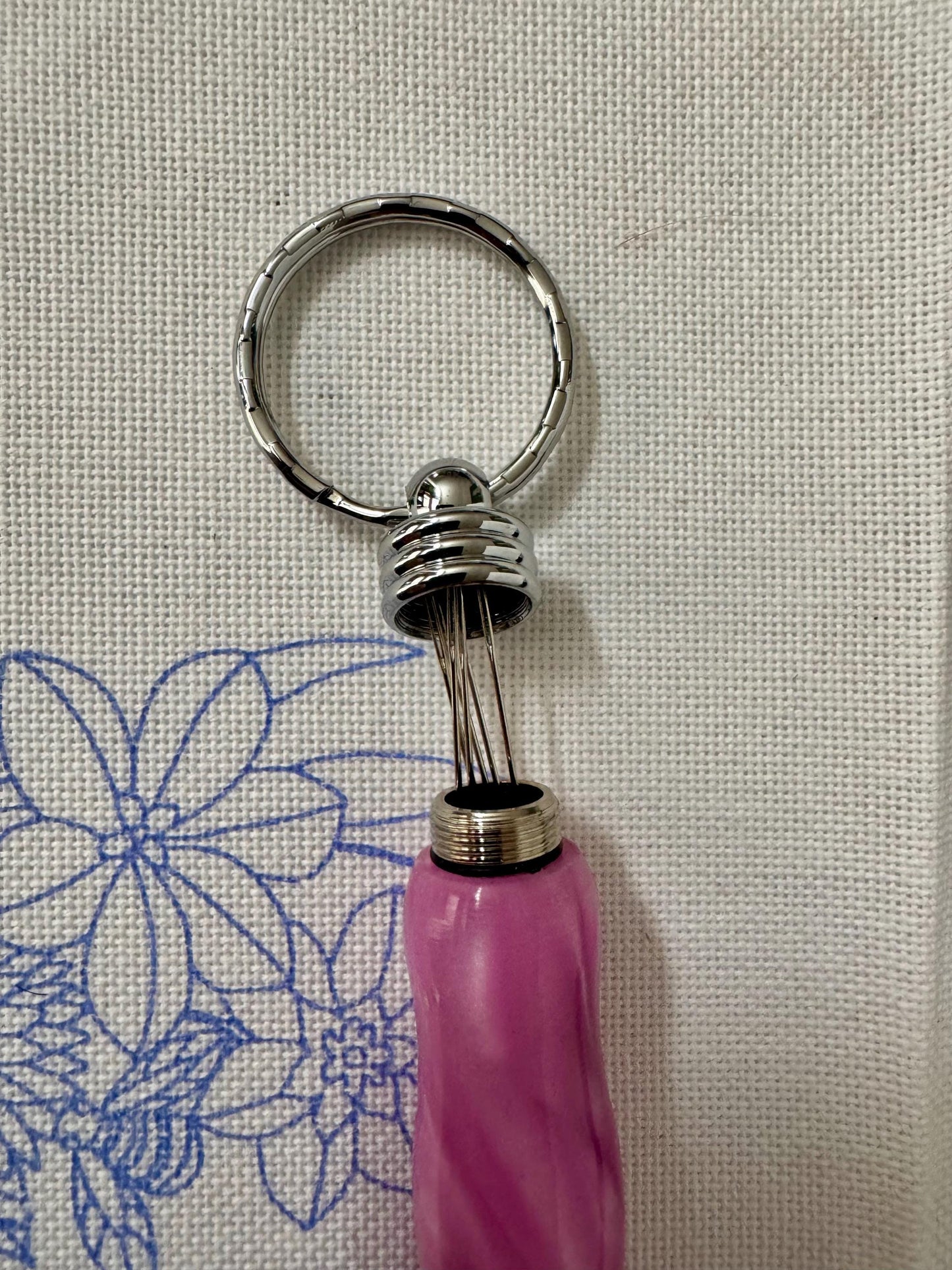 Acrylic Needle Case Keychain: Magnetic Needle Holder