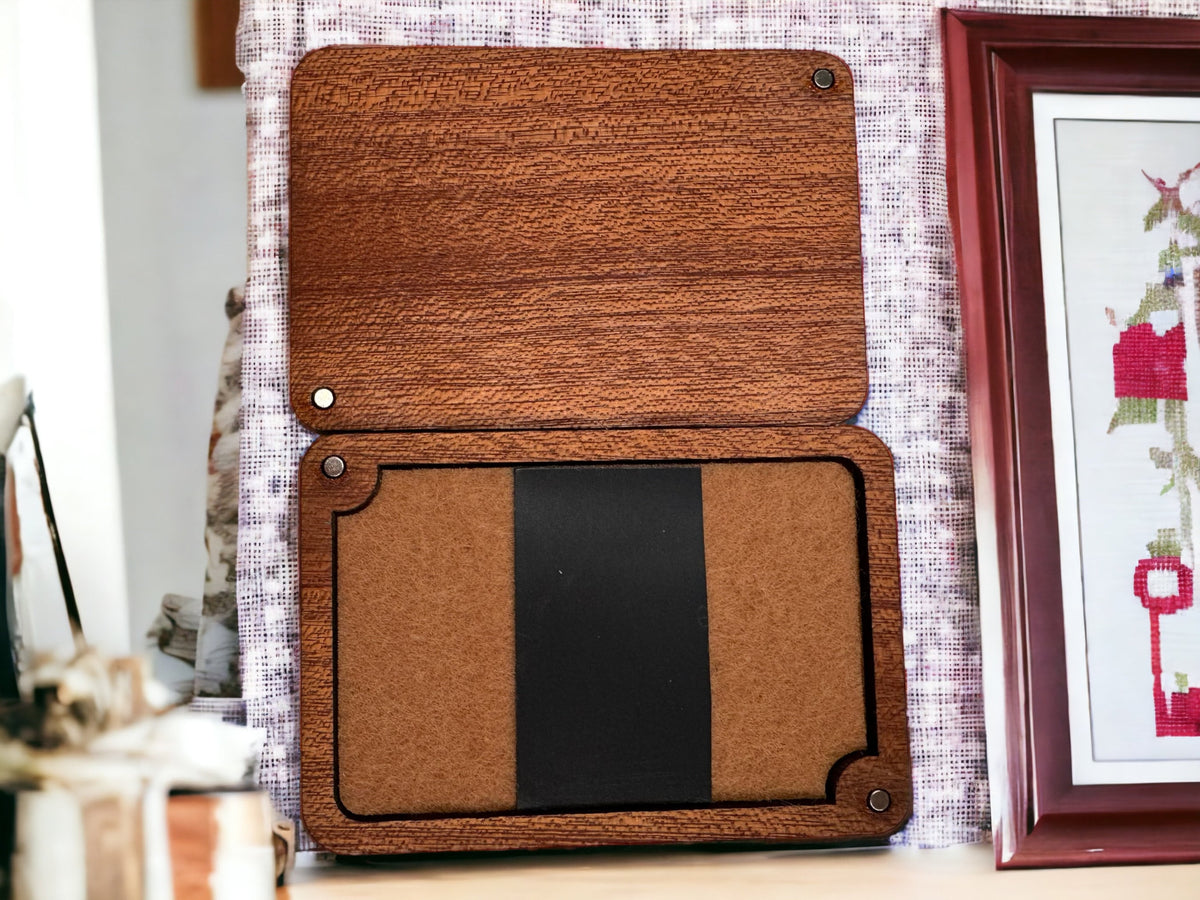 Cherry Wood Needle Case: Magnetic Embroidery Needle Holder