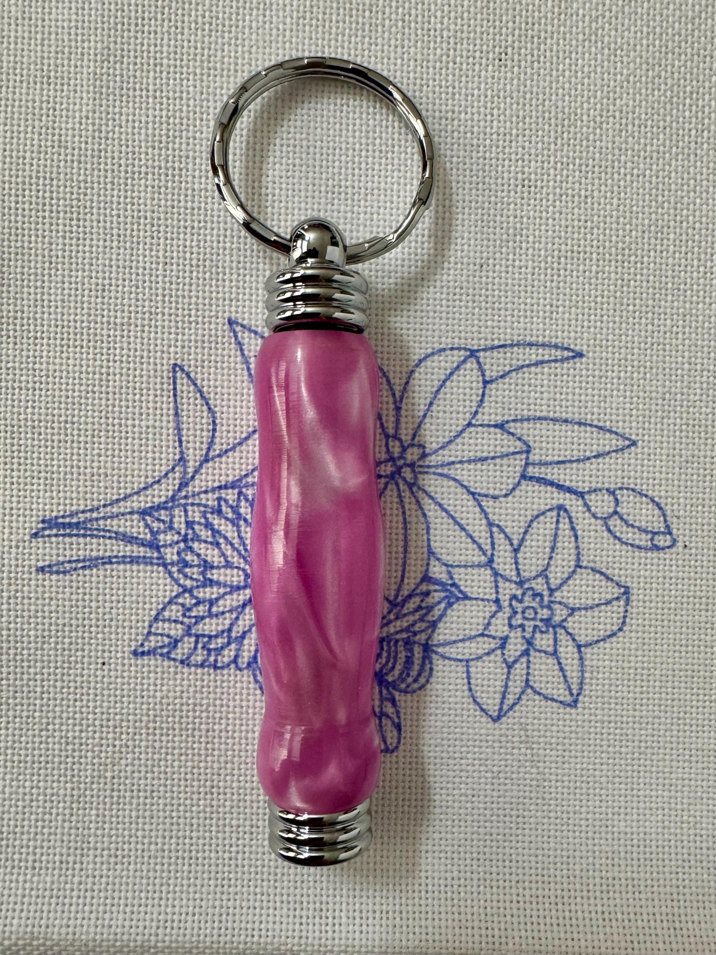 Acrylic Needle Case Keychain: Magnetic Needle Holder