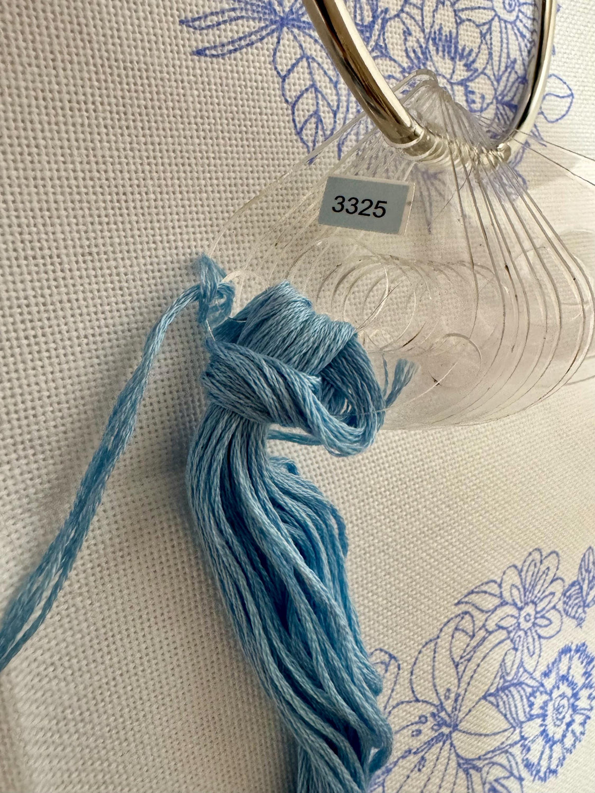 Clear Acrylic Teardrop Floss Drops: Embroidery Thread Organizer